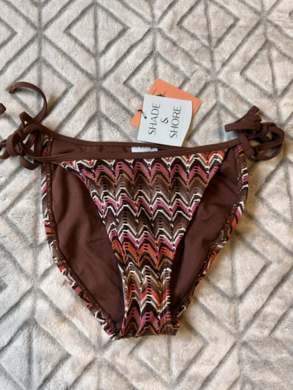 NWT Bikini Bottoms Size XS | Stylish Swimwear Essential
